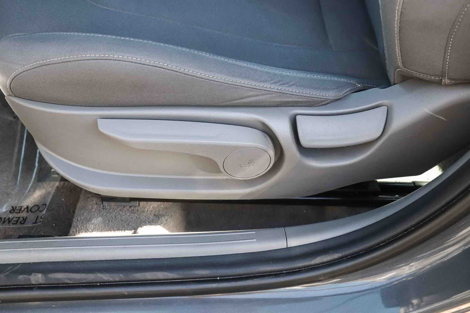 Thumbnail: 2025 Hyundai Elantra - 21