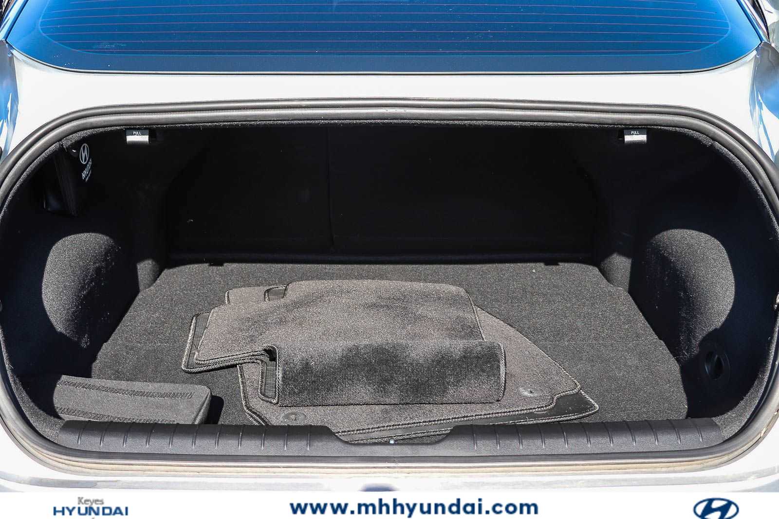 Thumbnail: 2023 Hyundai Ioniq 6 - 25