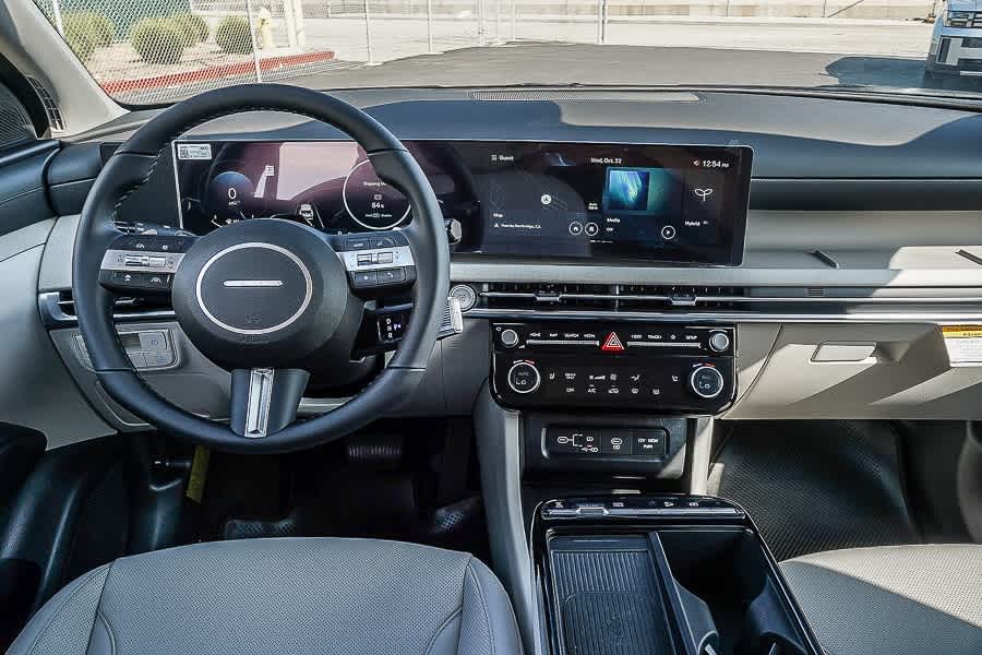 Thumbnail: 2025 Hyundai Tucson - 14