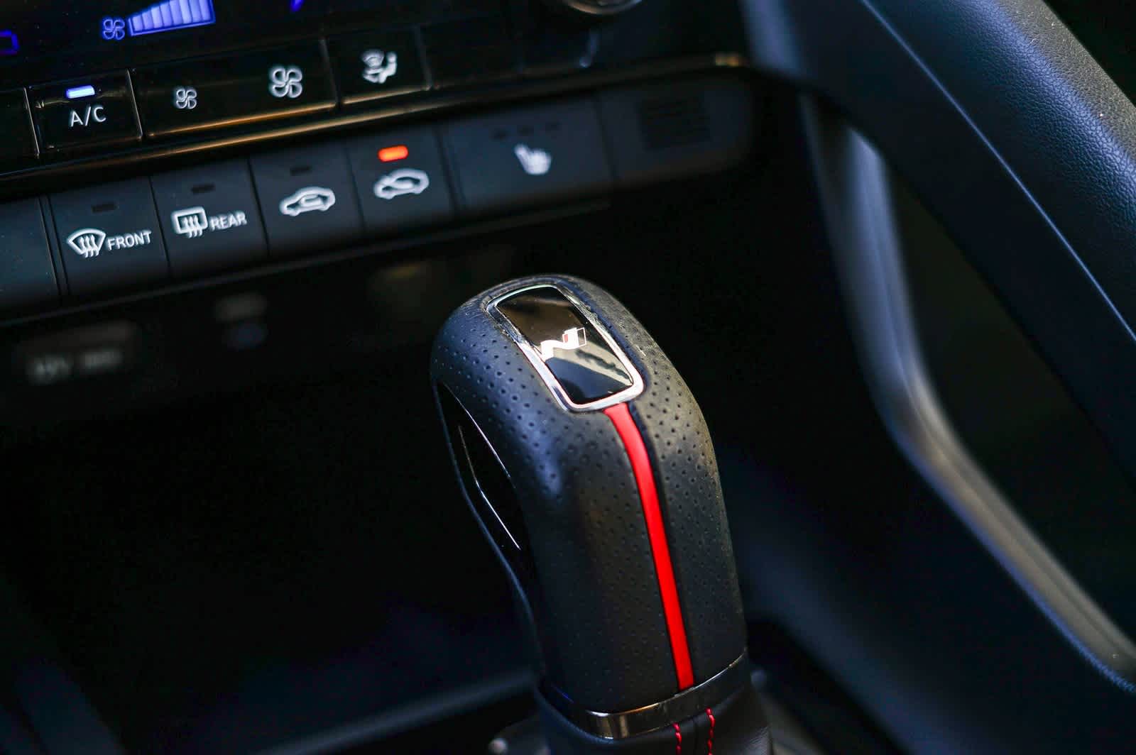 Thumbnail: 2023 Hyundai Elantra - 25