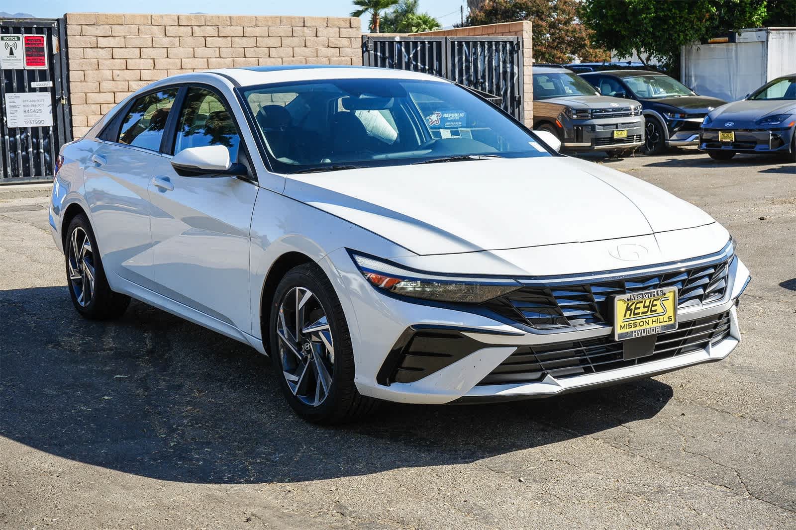 Thumbnail: 2025 Hyundai Elantra - 5