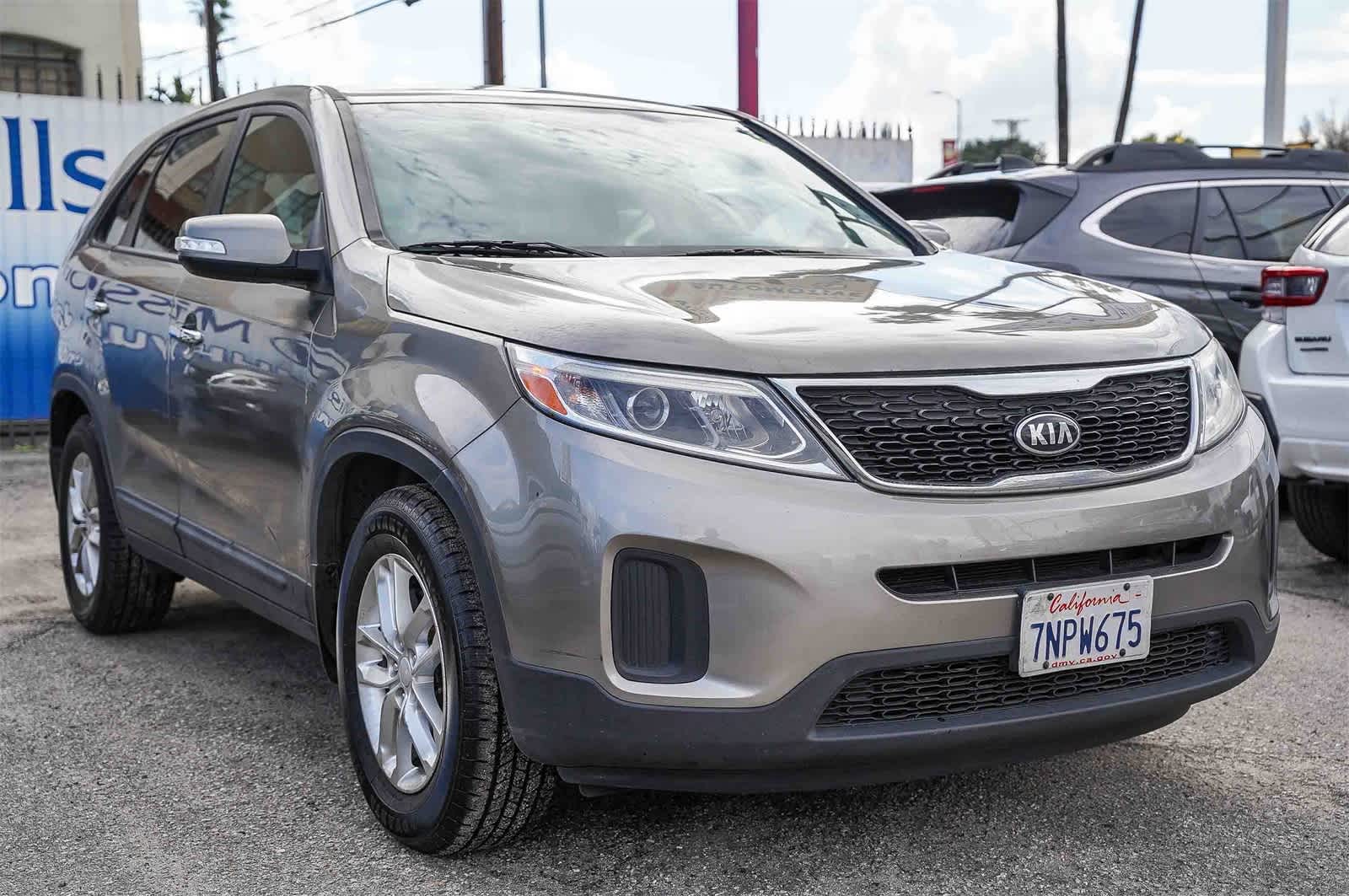 Thumbnail: 2015 Kia Sorento - 3