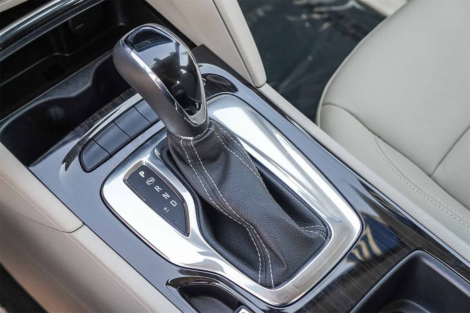 Thumbnail: 2019 Buick Regal - 19