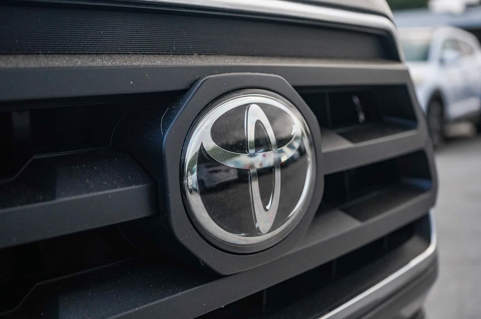 Thumbnail: 2022 Toyota Tacoma - 23