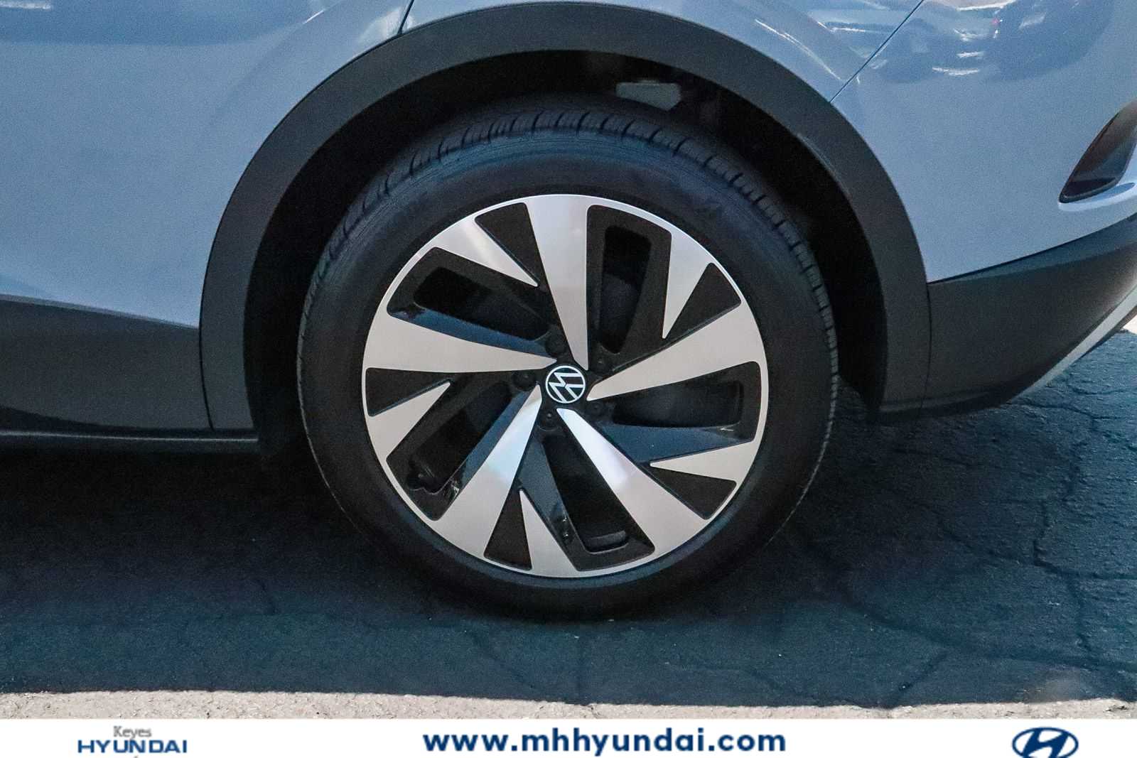 Thumbnail: 2022 Volkswagen ID.4 - 9