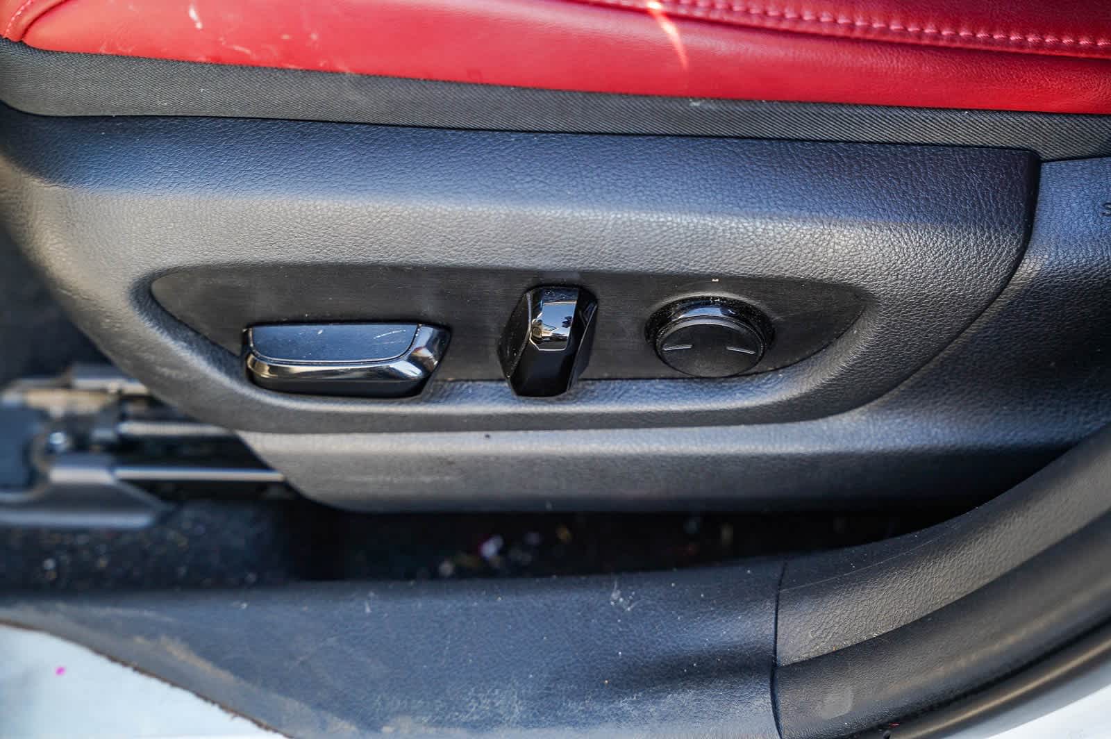 Thumbnail: 2021 Lexus UX - 20