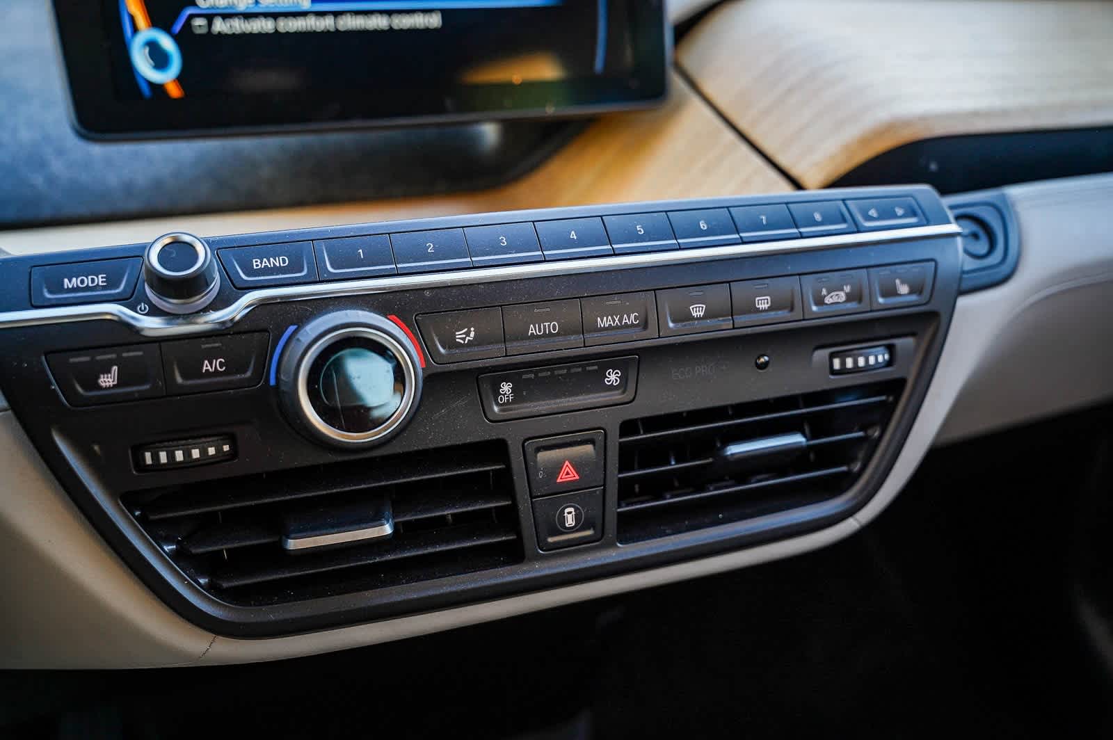 Thumbnail: 2015 BMW i3 - 22