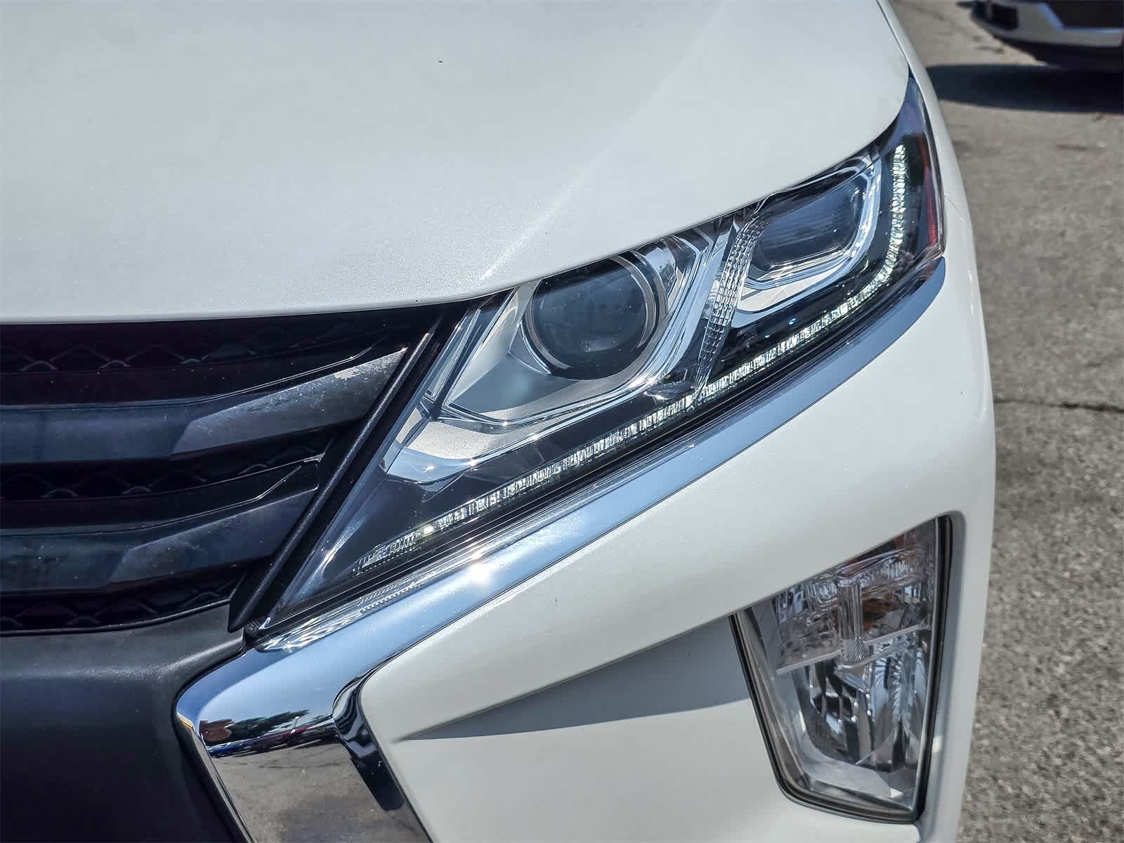 Thumbnail: 2019 Mitsubishi Eclipse Cross - 10