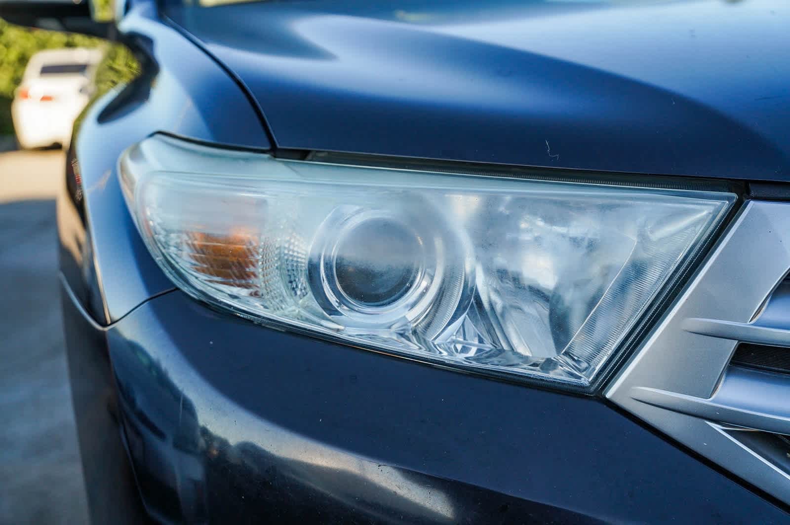 Thumbnail: 2013 Toyota Highlander - 10