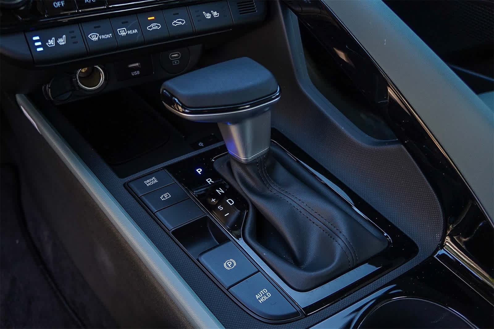 Thumbnail: 2025 Hyundai Elantra - 23