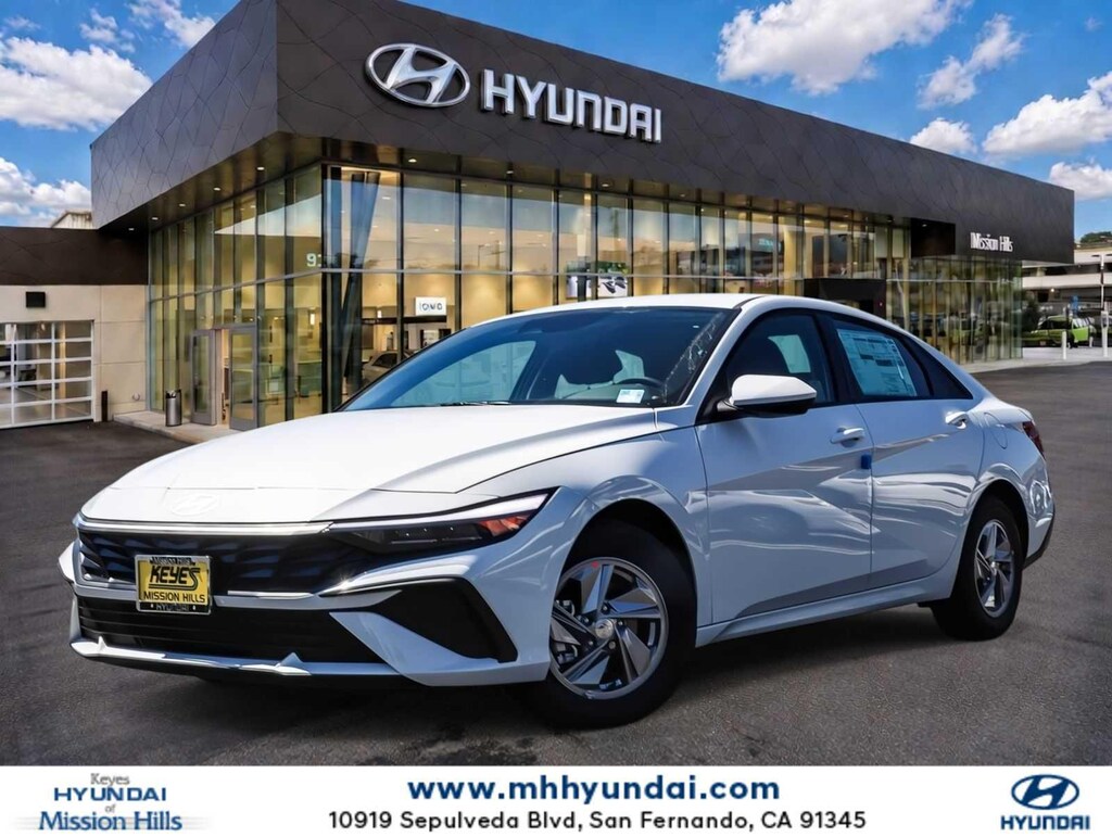 New 2026 Hyundai Elantra SE Sedan