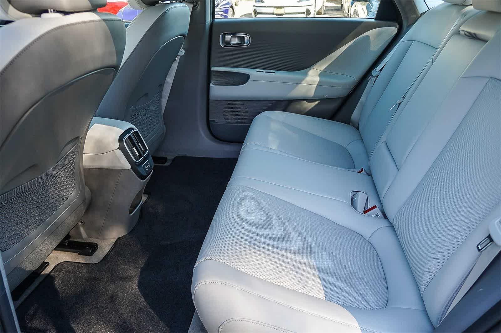 Thumbnail: 2025 Hyundai Ioniq 6 - 23