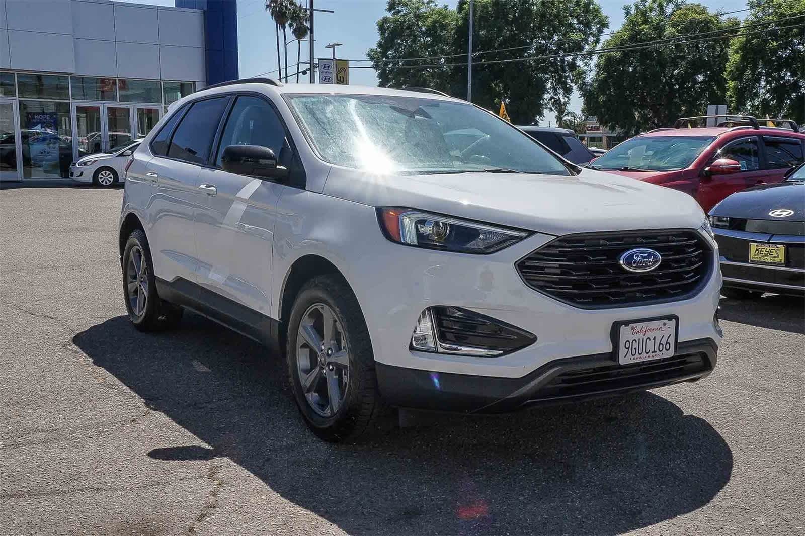Thumbnail: 2023 Ford Edge - 3