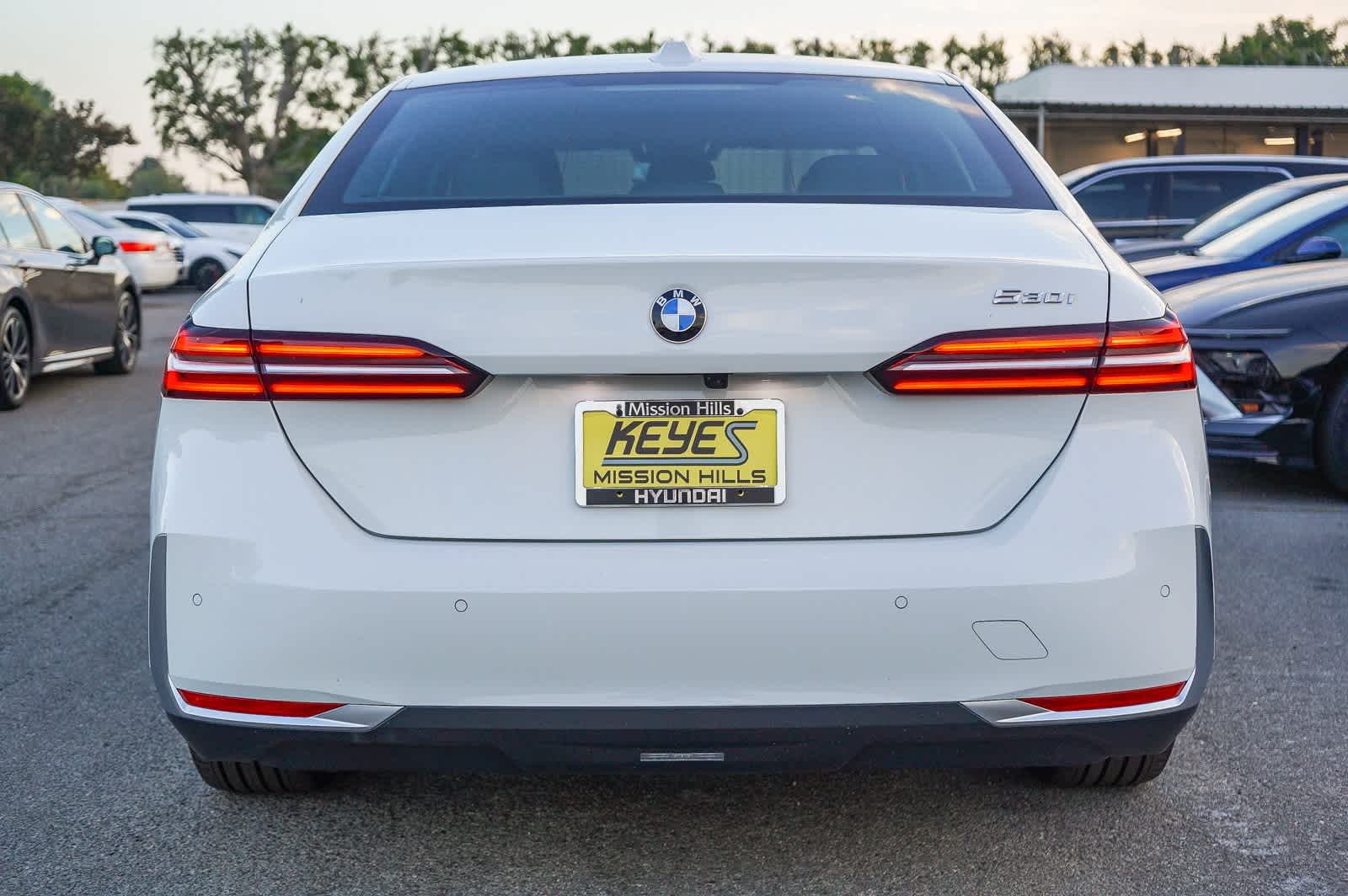 Thumbnail: 2024 BMW 5 Series - 7