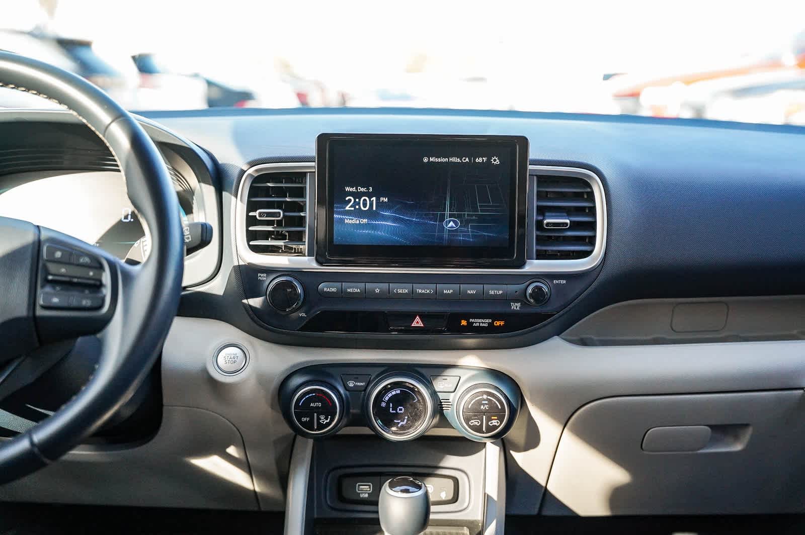 Thumbnail: 2023 Hyundai Venue - 13