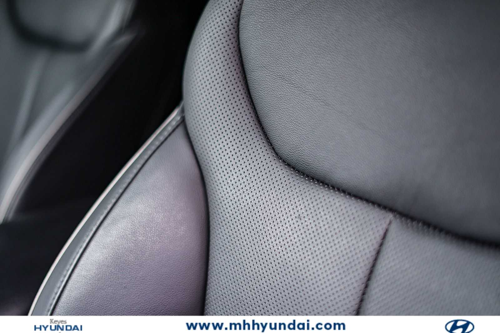 Thumbnail: 2023 Hyundai Santa Fe - 12