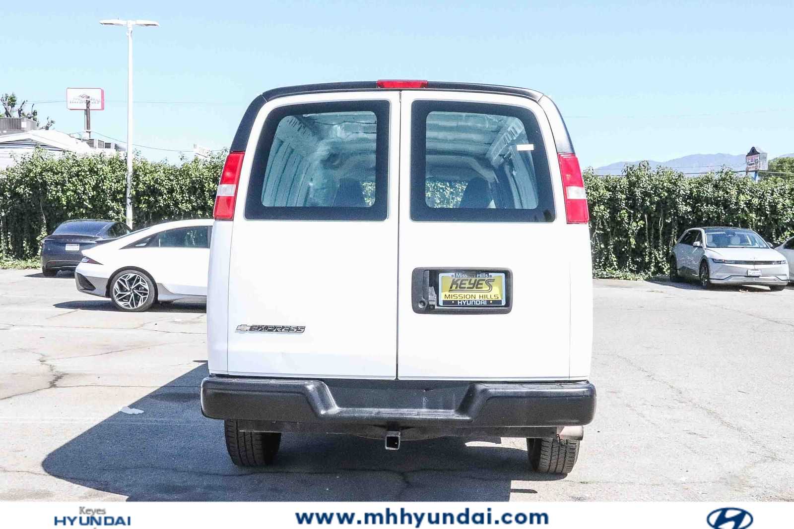 Thumbnail: 2020 Chevrolet Express - 3