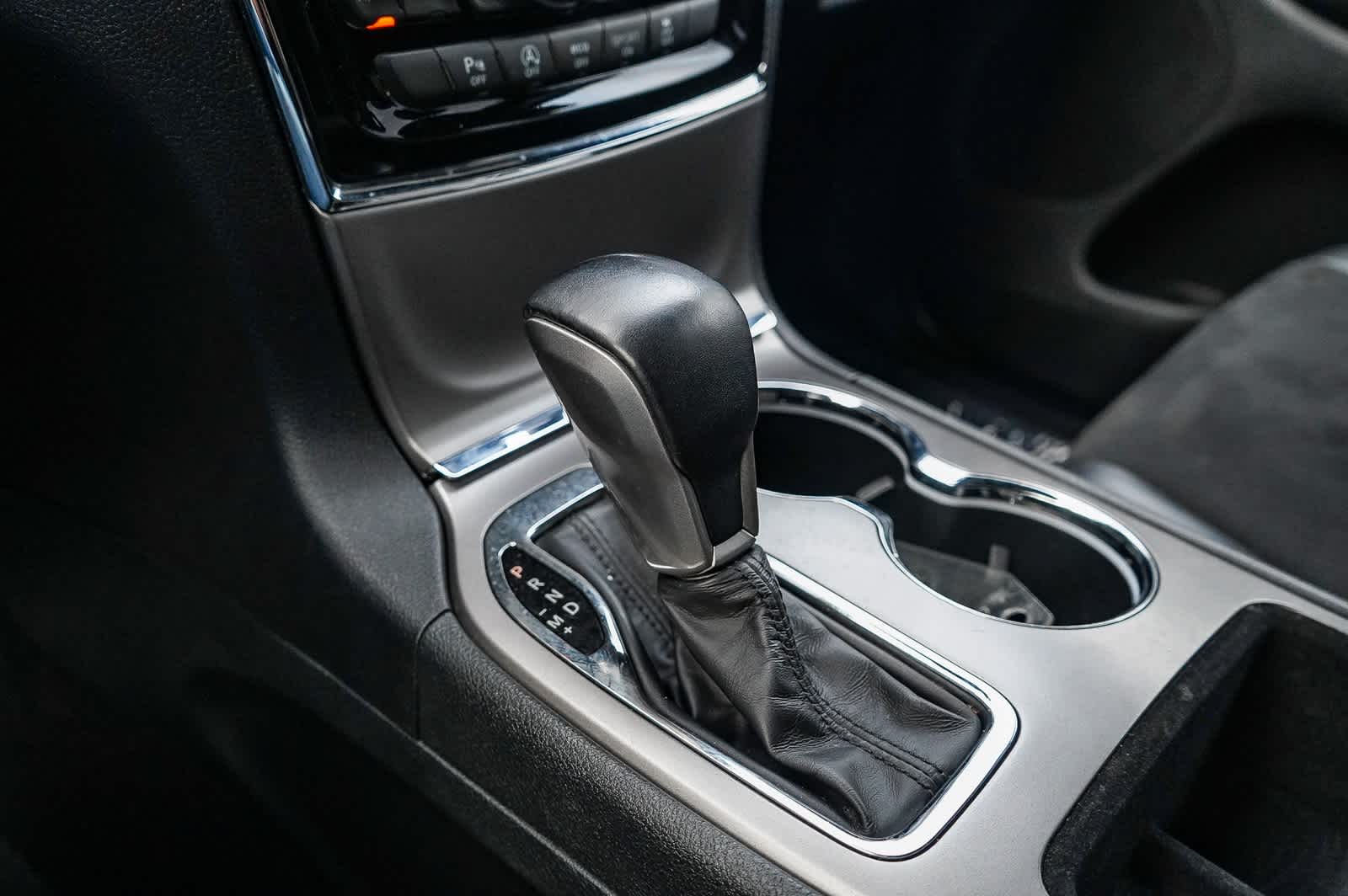 Thumbnail: 2020 Jeep Grand Cherokee - 23