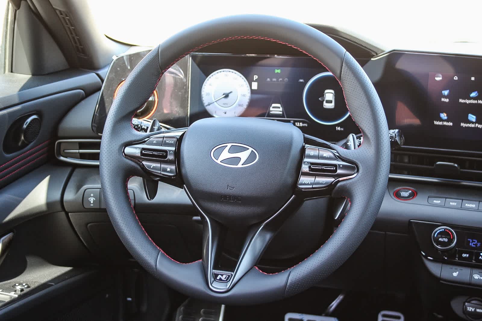 Thumbnail: 2025 Hyundai Elantra - 19