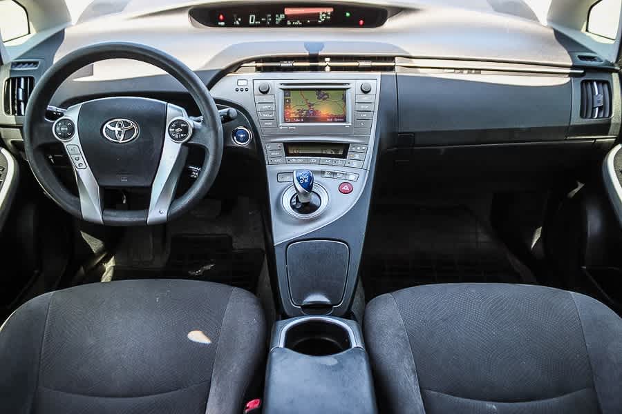Thumbnail: 2012 Toyota Prius - 14