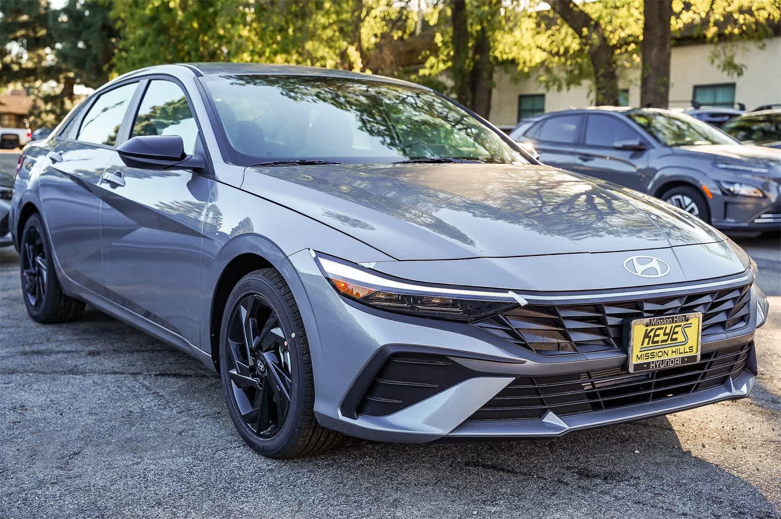 Thumbnail: 2026 Hyundai Elantra - 3