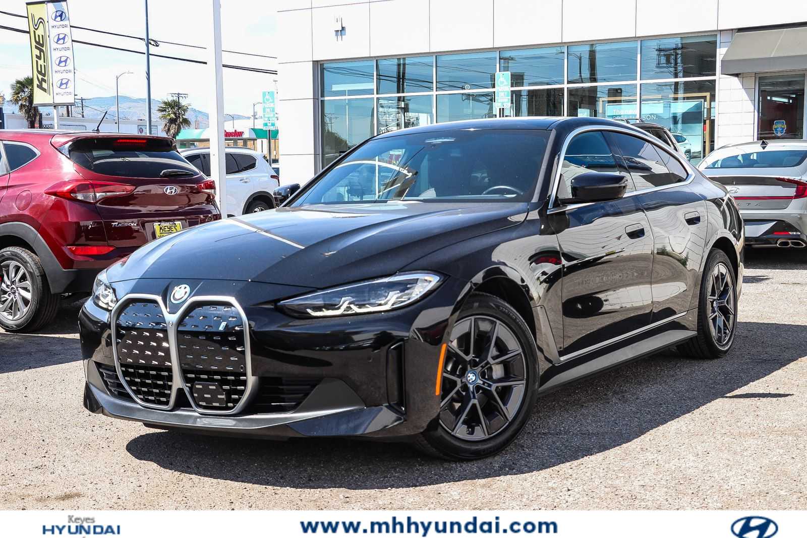 Thumbnail: 2023 BMW i4 - 1