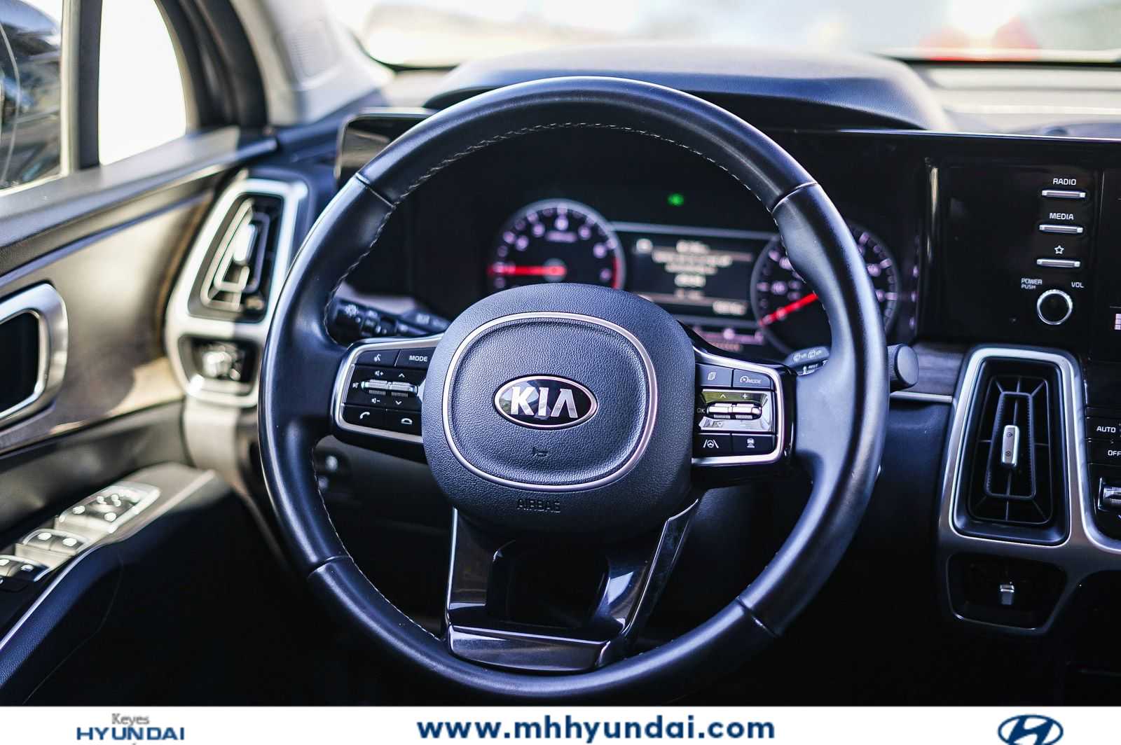 Thumbnail: 2021 Kia Sorento - 15