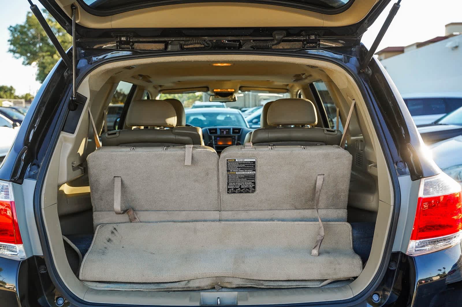 Thumbnail: 2013 Toyota Highlander - 26