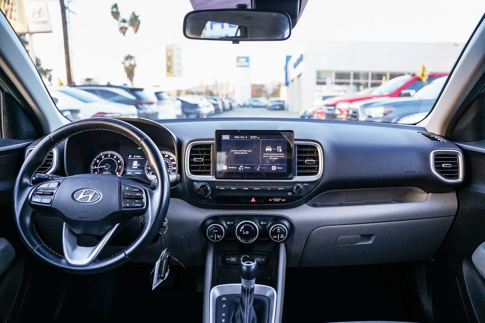 Thumbnail: 2022 Hyundai Venue - 12