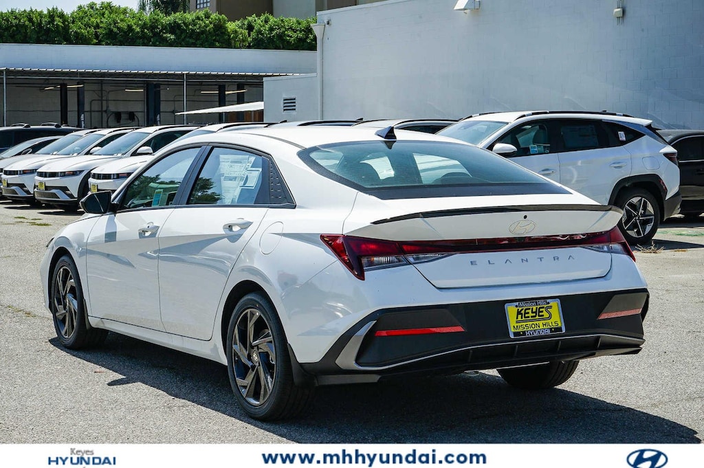 New 2026 Hyundai Elantra SEL Sport Plus Sedan