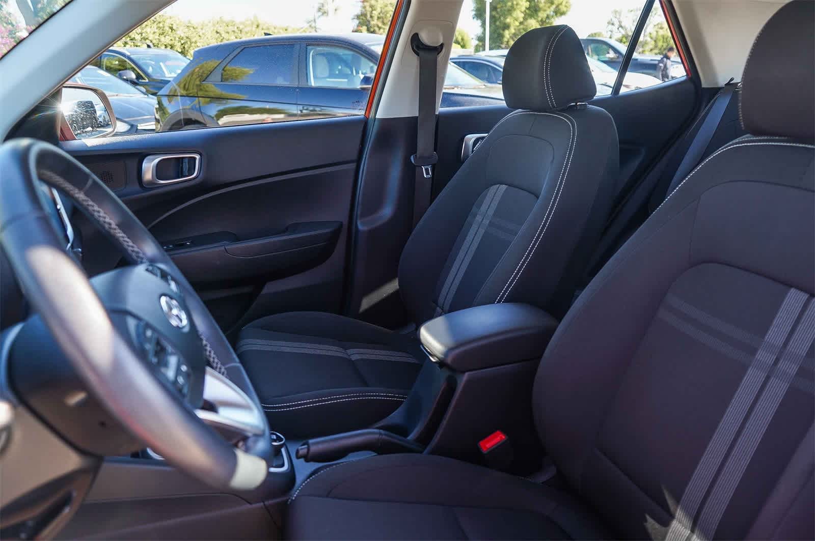 Thumbnail: 2023 Hyundai Venue - 17