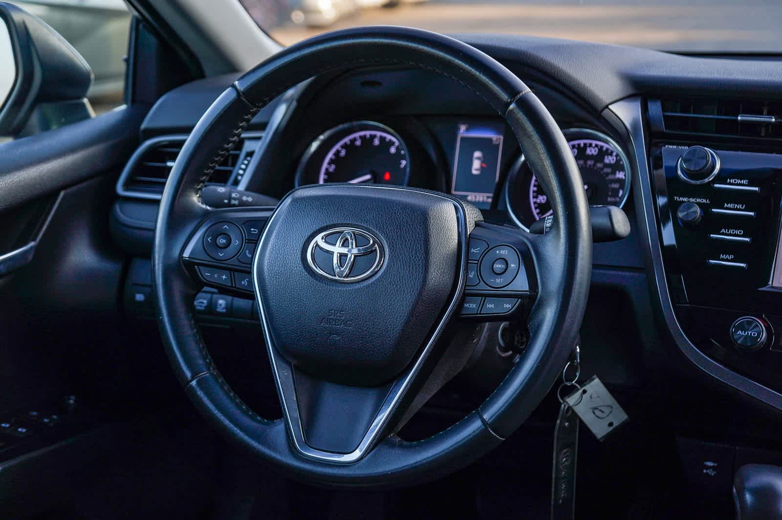 Thumbnail: 2019 Toyota Camry - 15