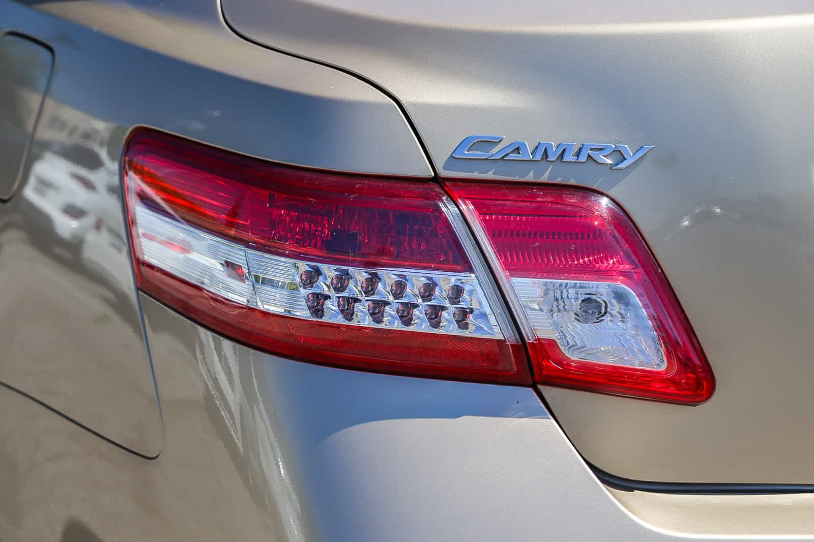 Thumbnail: 2011 Toyota Camry - 9