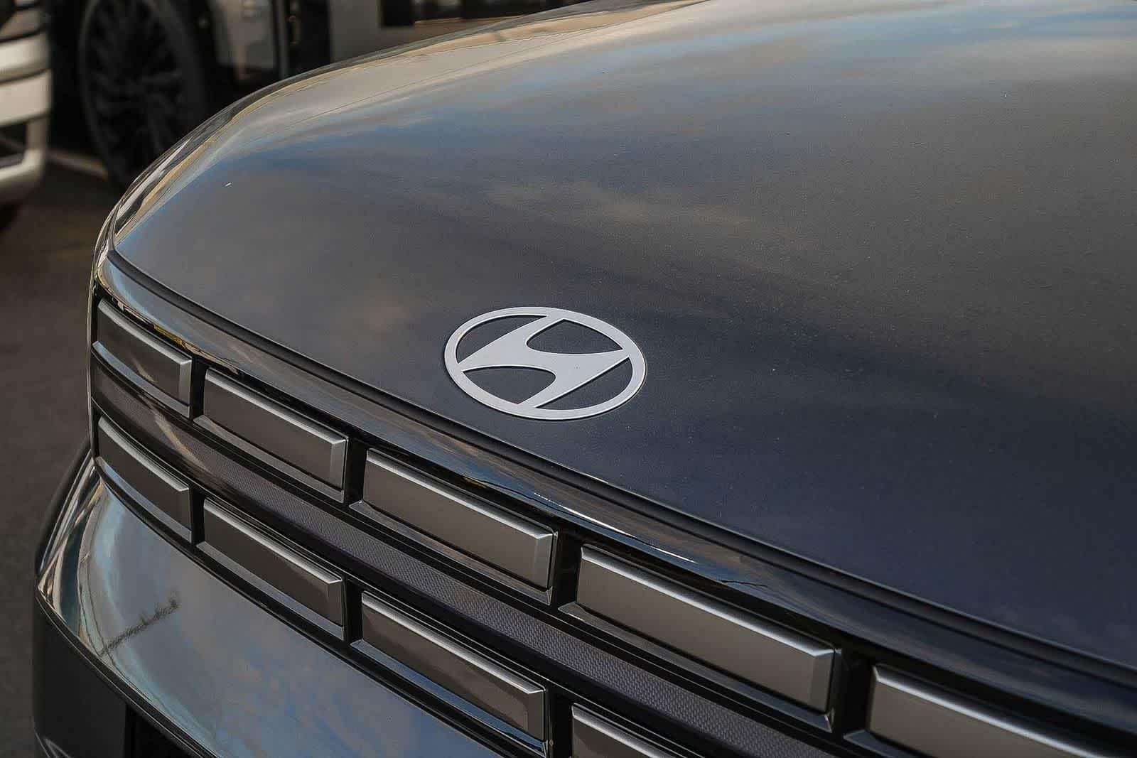 Thumbnail: 2026 Hyundai Santa Fe - 9