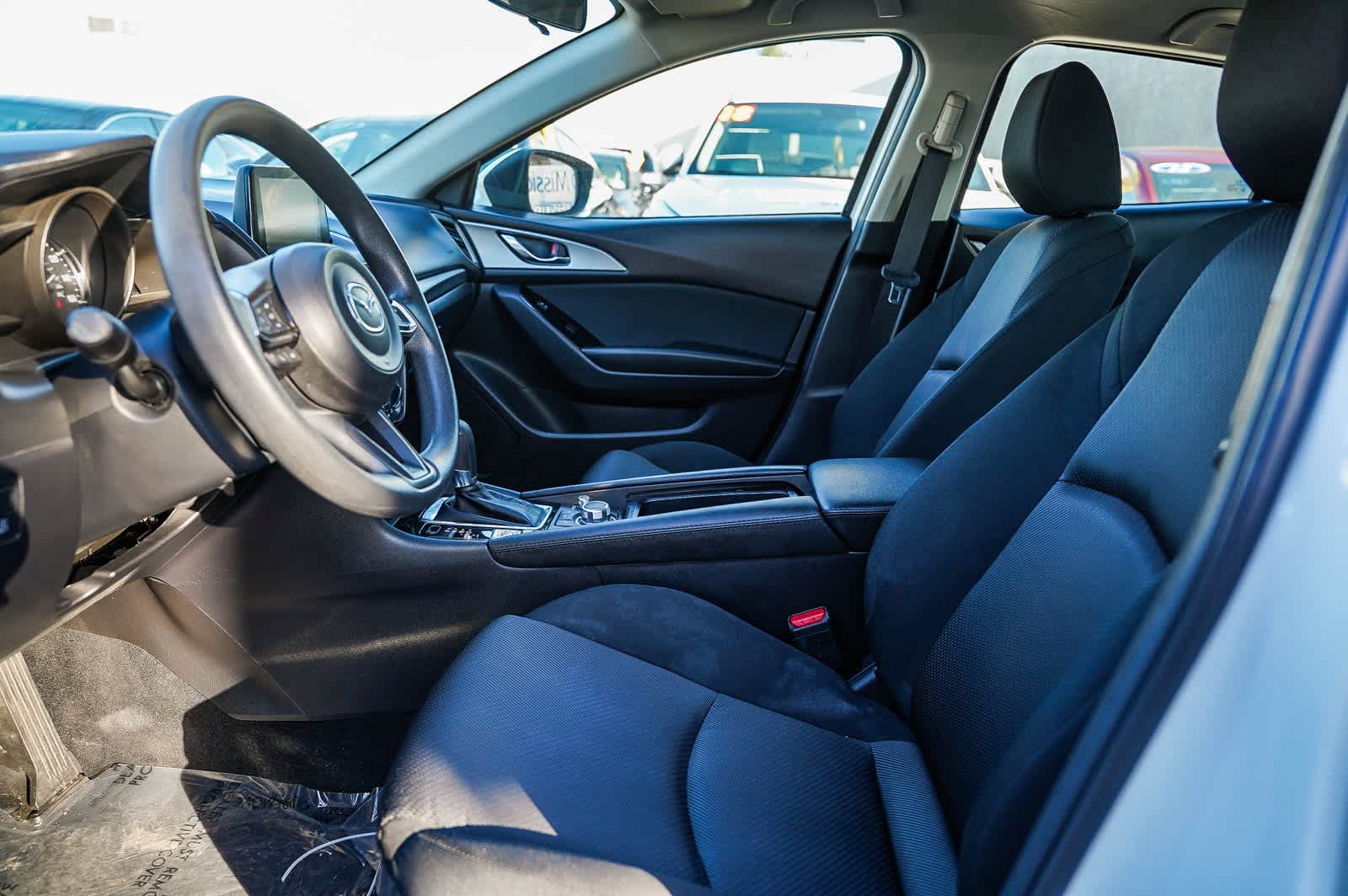 Thumbnail: 2018 Mazda Mazda3 - 17