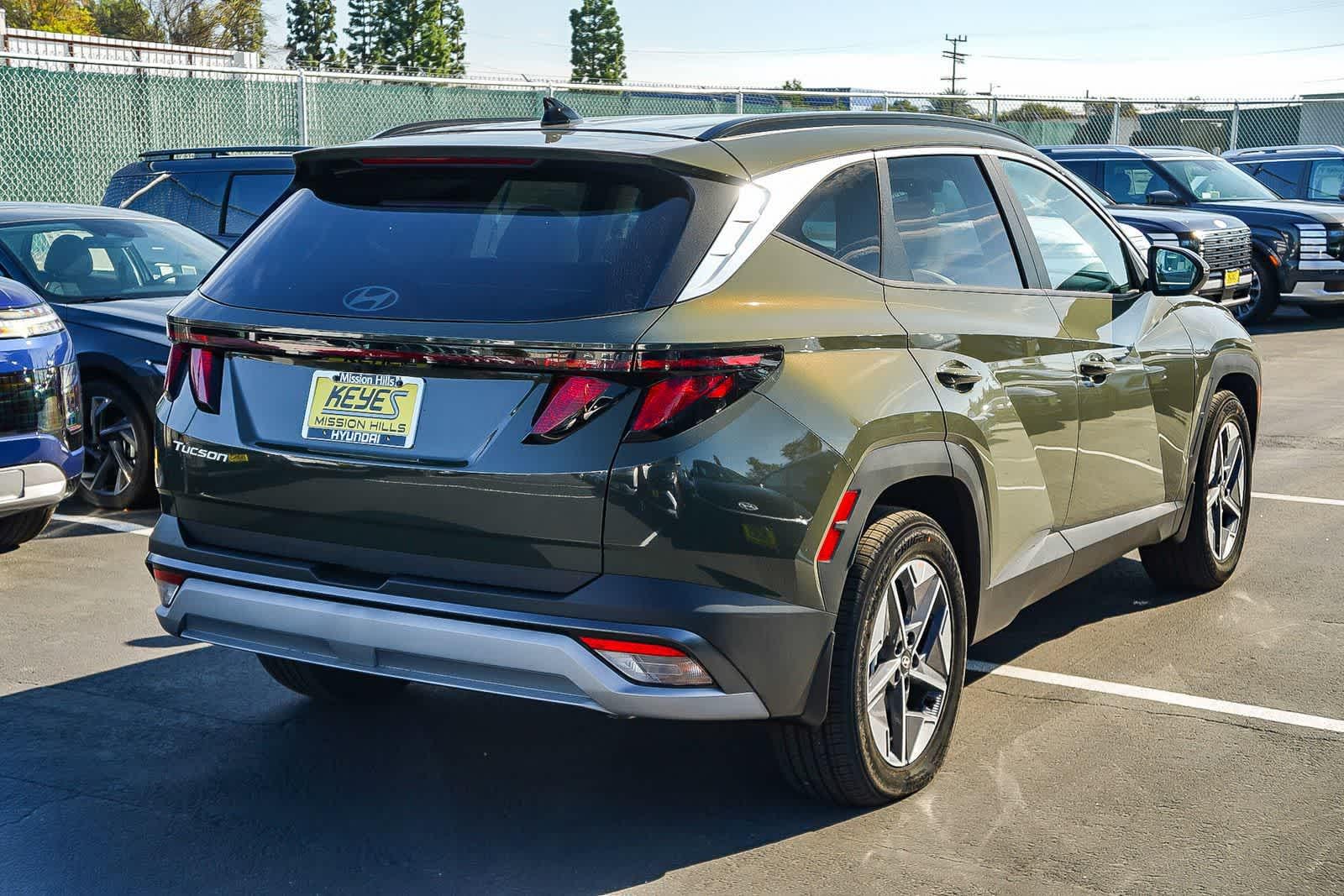 Thumbnail: 2026 Hyundai Tucson - 4