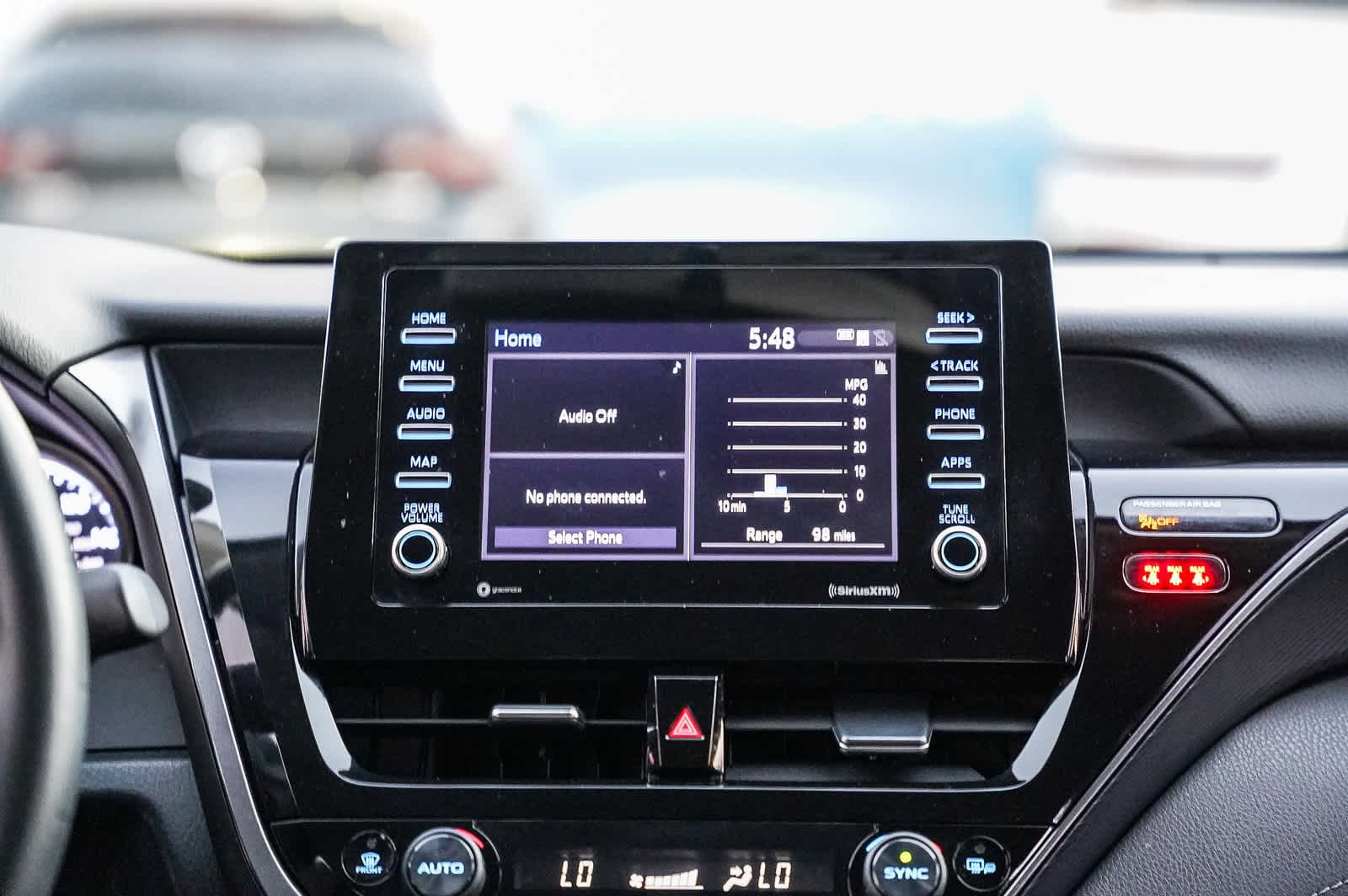 Thumbnail: 2022 Toyota Camry - 14