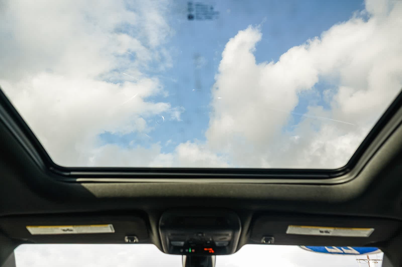 Thumbnail: 2022 Cadillac XT5 - 22