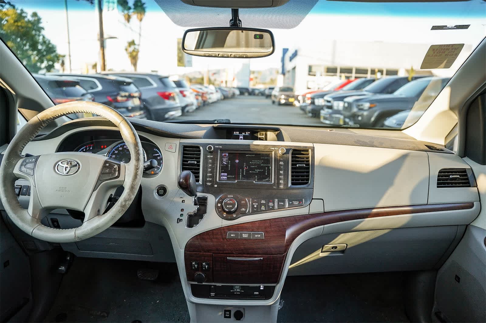 Thumbnail: 2013 Toyota Sienna - 12