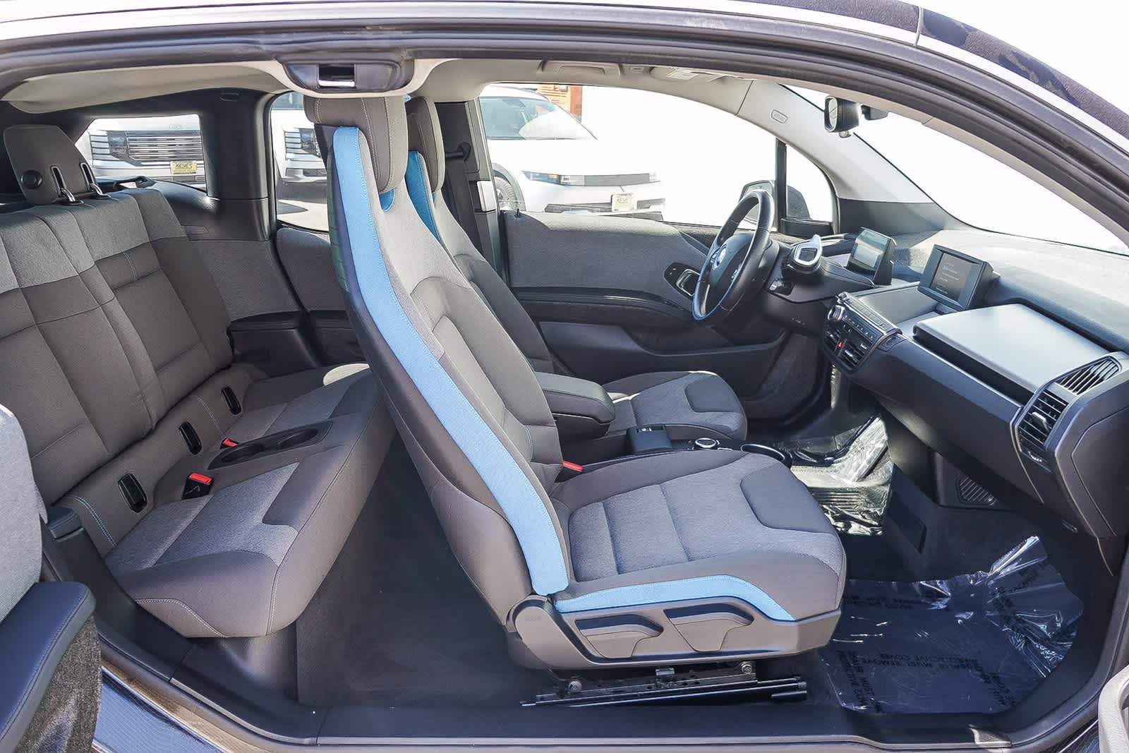 Thumbnail: 2019 BMW i3 - 16