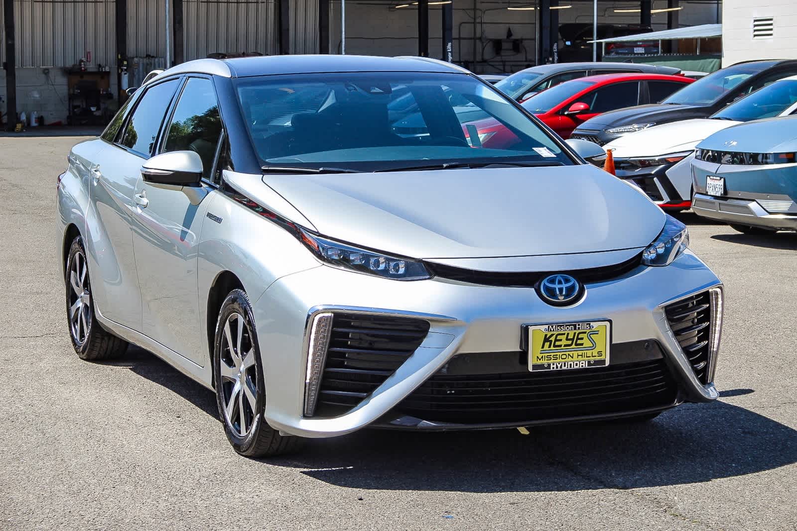 Thumbnail: 2019 Toyota Mirai - 3