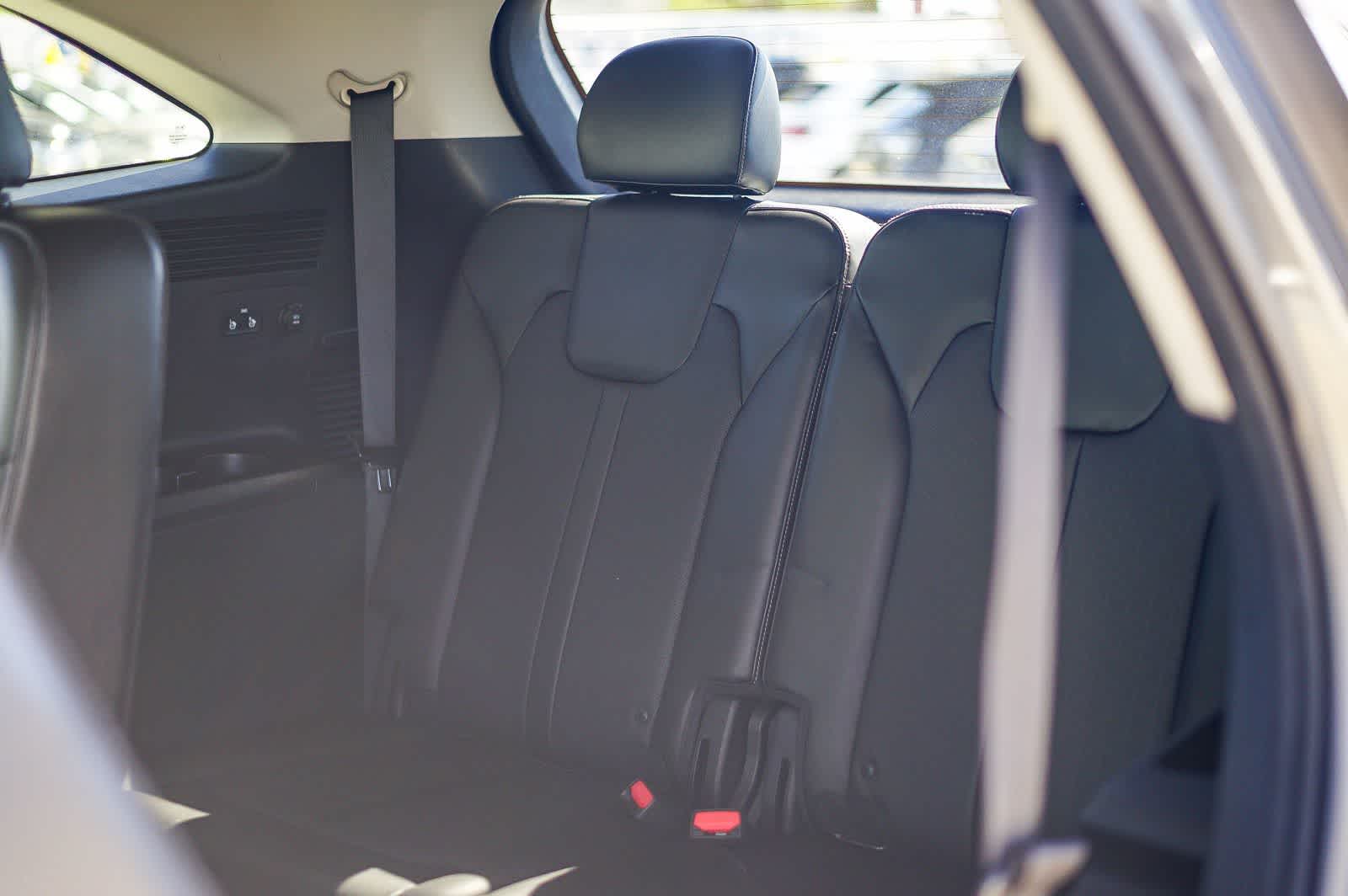 Thumbnail: 2021 Kia Sorento - 18