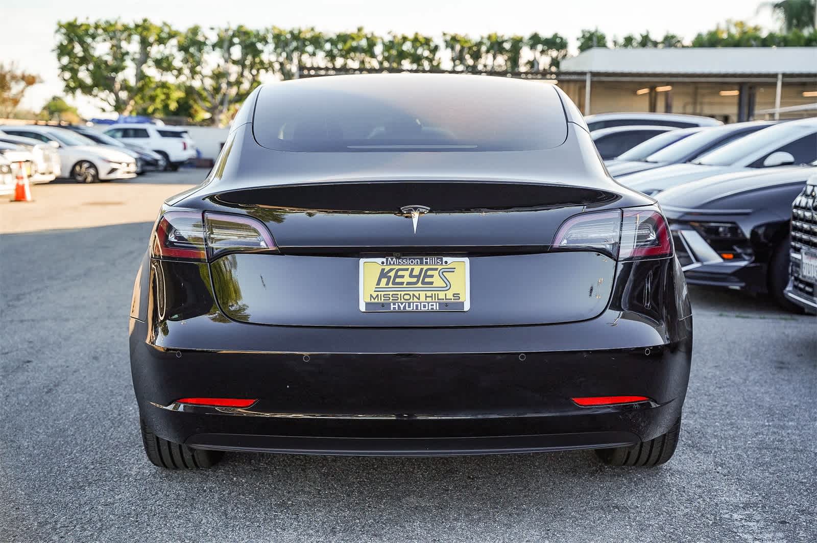 Thumbnail: 2022 Tesla Model 3 - 9