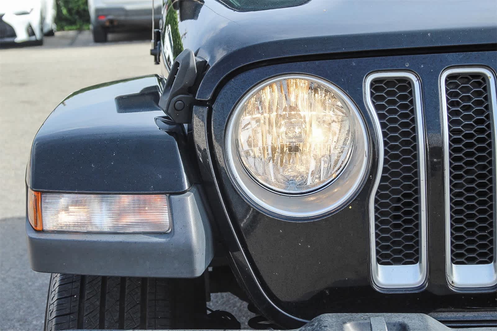 2020 Jeep Wrangler Unlimited Sahara 10