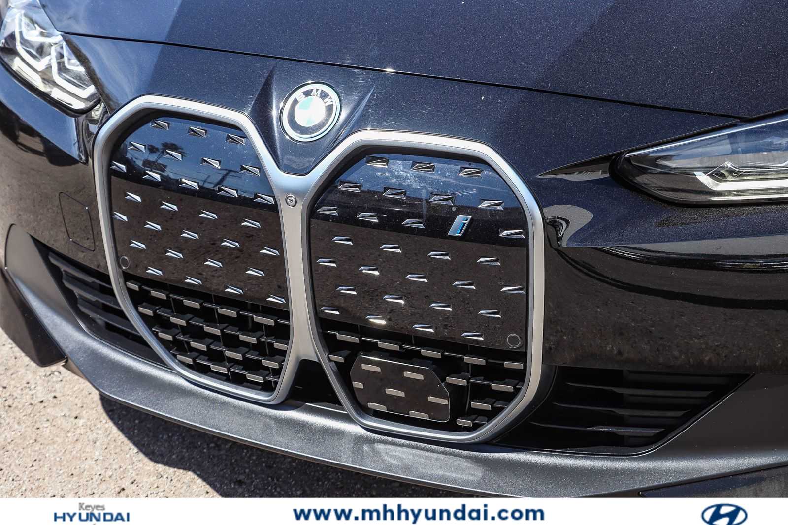 Thumbnail: 2023 BMW i4 - 7