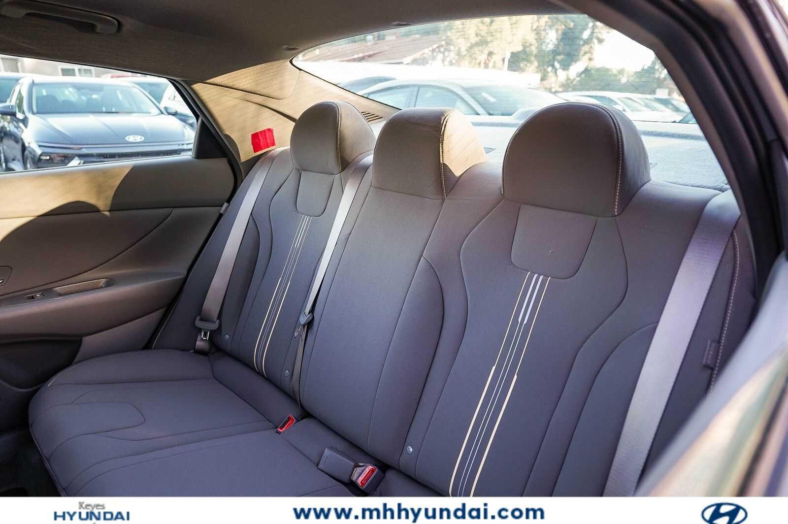 Thumbnail: 2026 Hyundai Elantra - 21