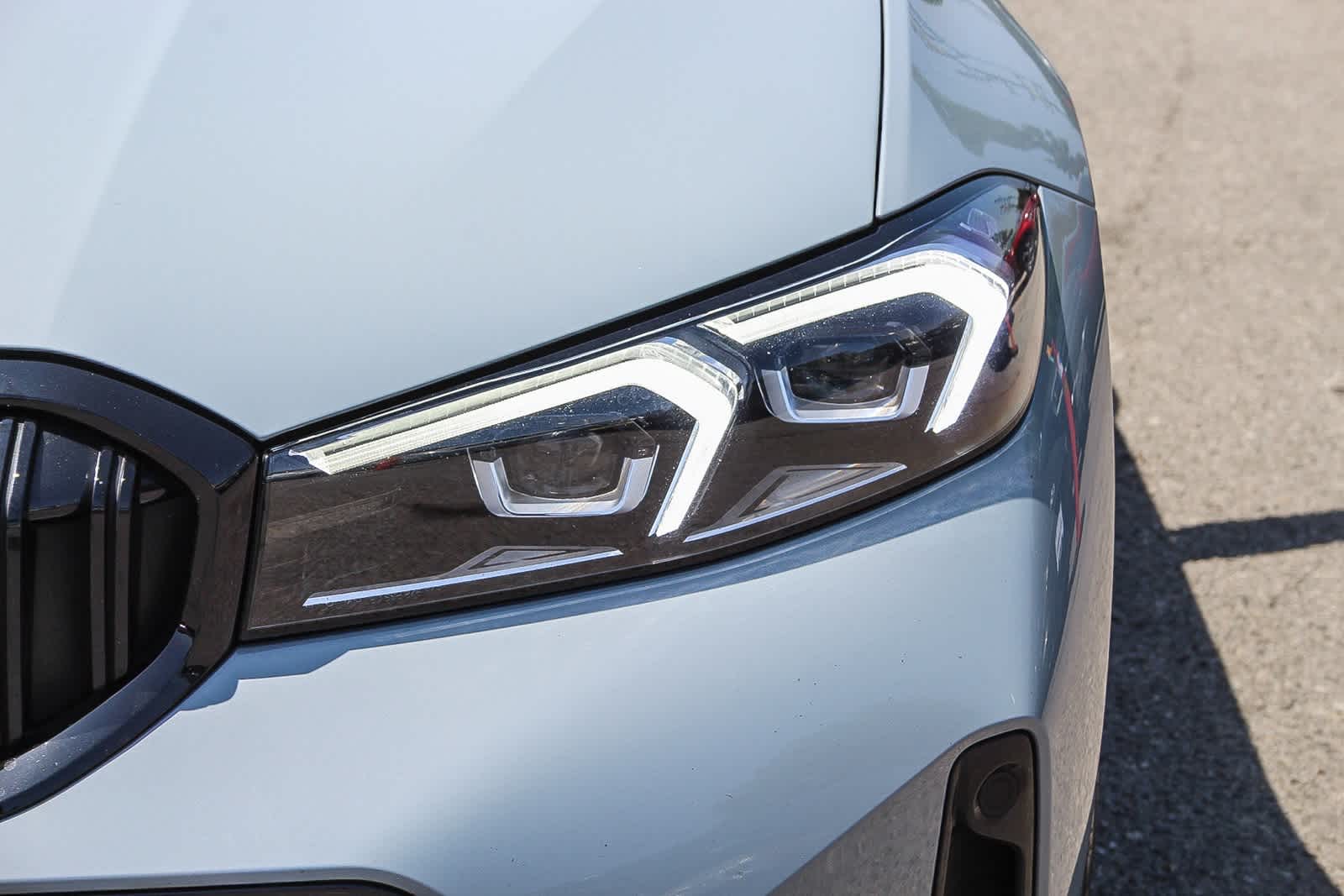 Thumbnail: 2023 BMW 3 Series - 10