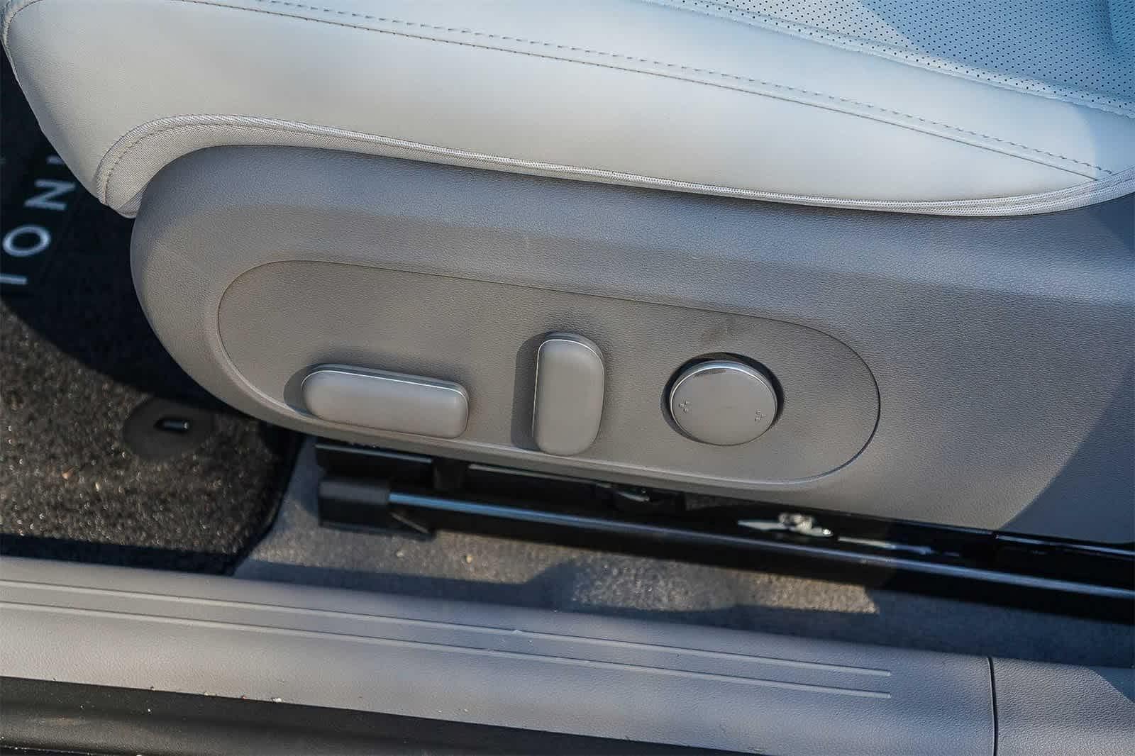 Thumbnail: 2025 Hyundai Ioniq 6 - 26