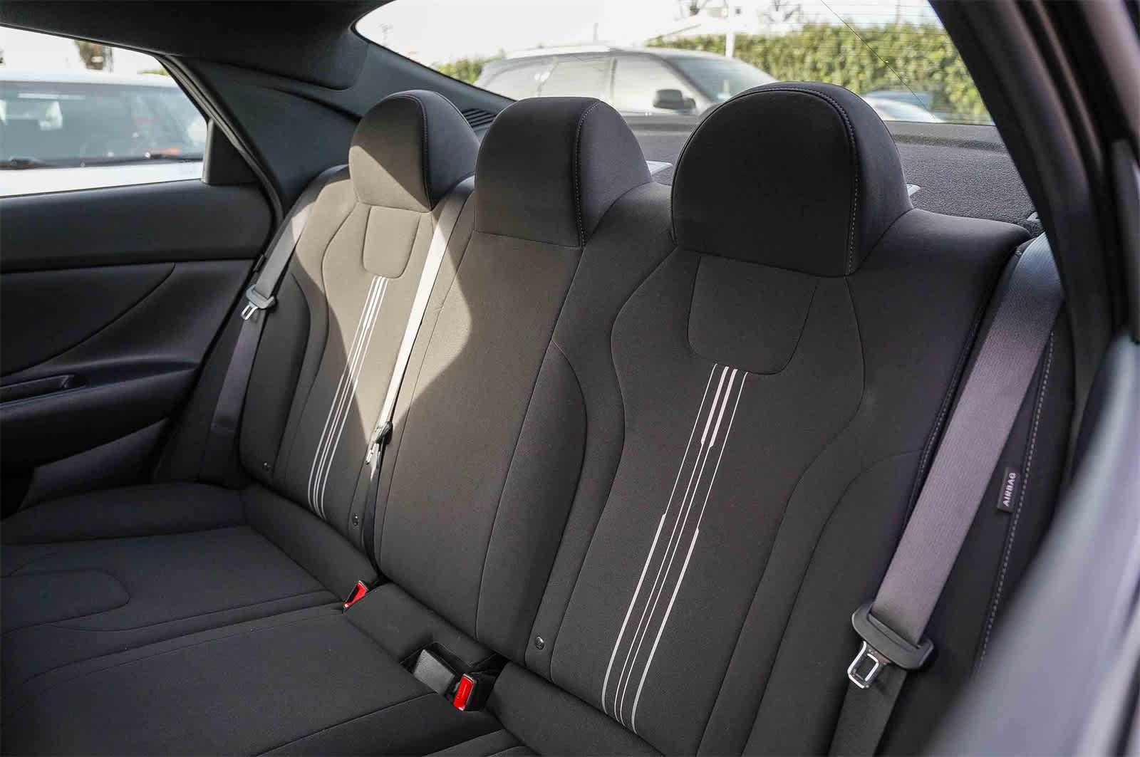 Thumbnail: 2025 Hyundai Elantra - 18