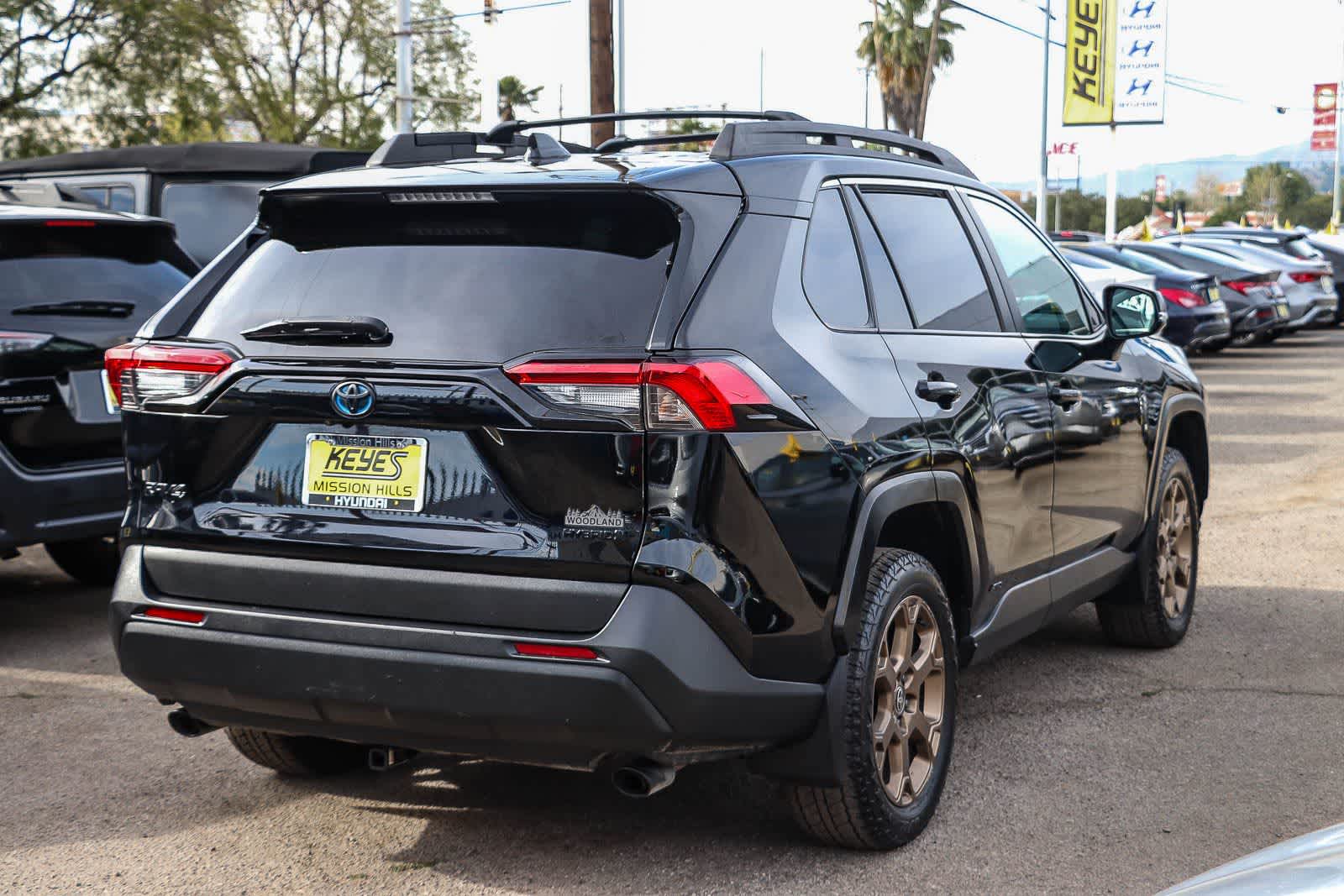 Thumbnail: 2024 Toyota RAV4 - 4